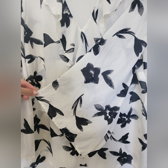 Alfred Sung blouse white black floral large - Picture 2 of 6